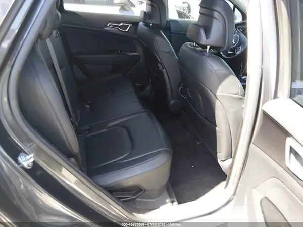 KNDPVCAGXP7092779 2023 KIA SPORTAGE - Image 8
