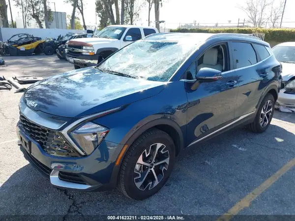 KNDPVCAGXP7097433 2023 KIA SPORTAGE - Image 2