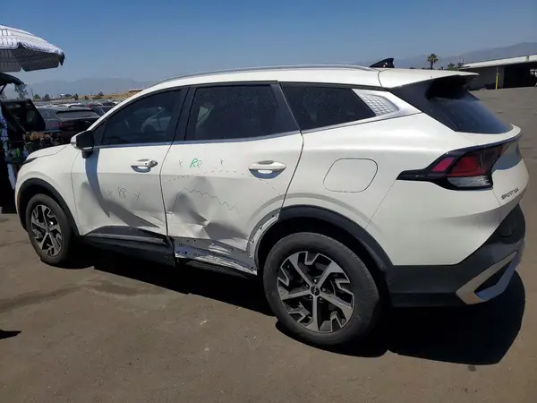 KNDPVCAGXP7100072 2023 KIA SPORTAGE - Image 2