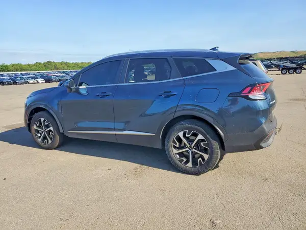 KNDPVCAGXP7106776 2023 KIA SPORTAGE - Image 2