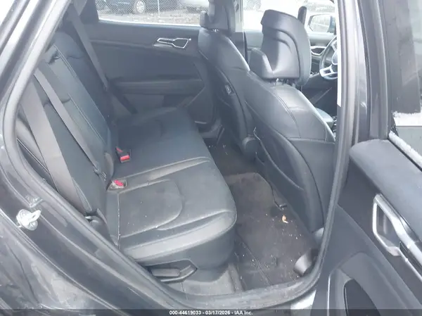 KNDPVCAGXP7111010 2023 KIA SPORTAGE - Image 8