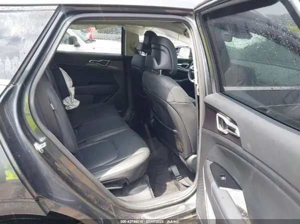 KNDPVCDF1S7341868 2025 KIA SPORTAGE - Image 8