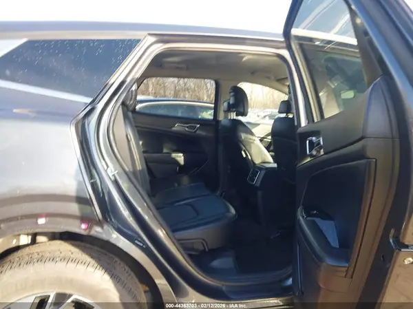 KNDPVCDF3R7224741 2024 KIA SPORTAGE - Image 8
