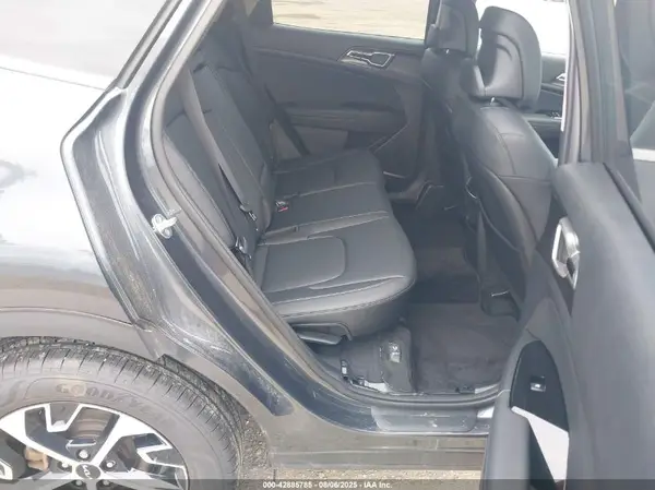 KNDPVCDF3R7257366 2024 KIA SPORTAGE - Image 8