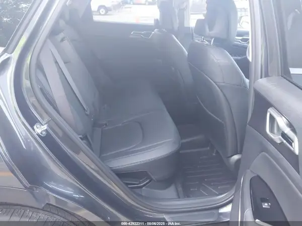 KNDPVCDG0S7186934 2025 KIA SPORTAGE - Image 8