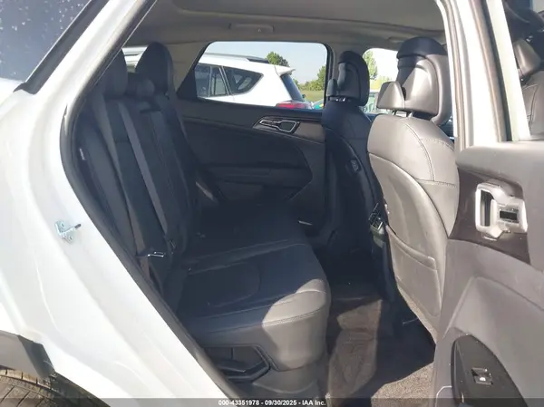 KNDPVCDG3S7243465 2025 KIA SPORTAGE - Image 8