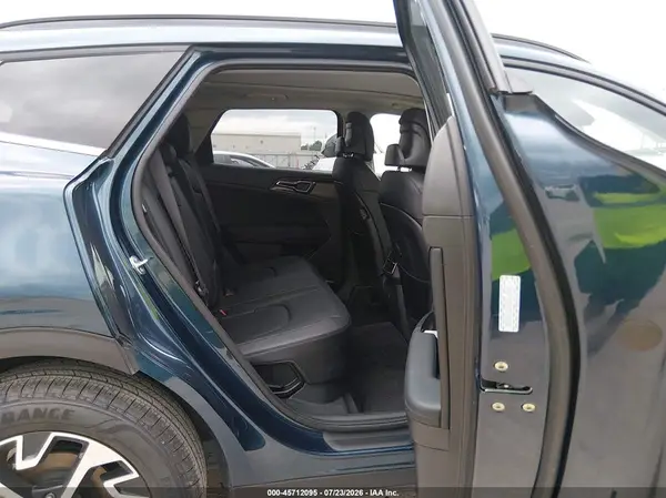 KNDPVCDG5S7243452 2025 KIA SPORTAGE - Image 8
