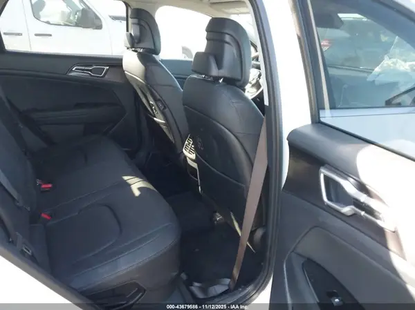 KNDPVCDG7S7226863 2025 KIA SPORTAGE - Image 8