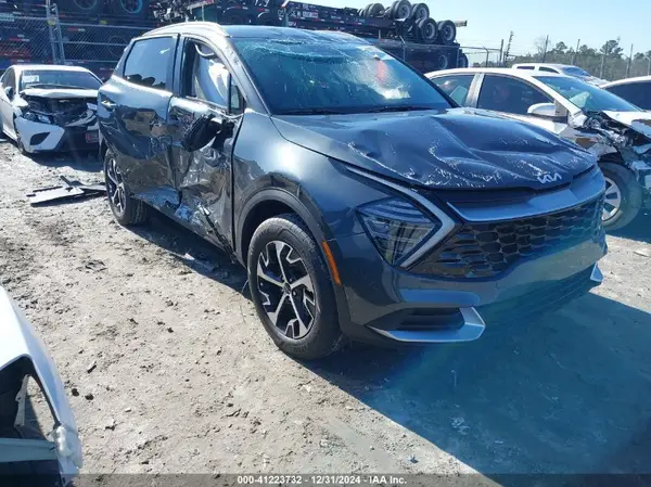 KNDPVCDG9S7196796 2025 KIA SPORTAGE - Image 1