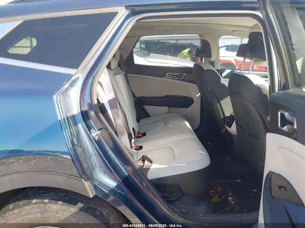 KNDPVCDGXR7127691 2024 KIA SPORTAGE - Image 8