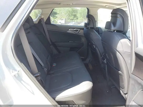 KNDPVDDGXT7276146 2026 KIA SPORTAGE - Image 8