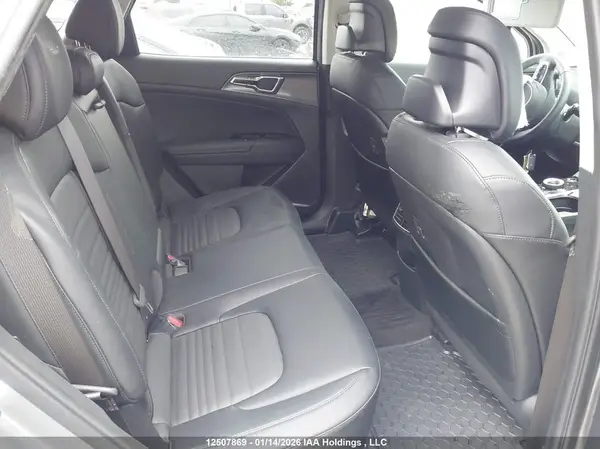 KNDPVDDH4S7276084 2025 KIA SPORTAGE - Image 8