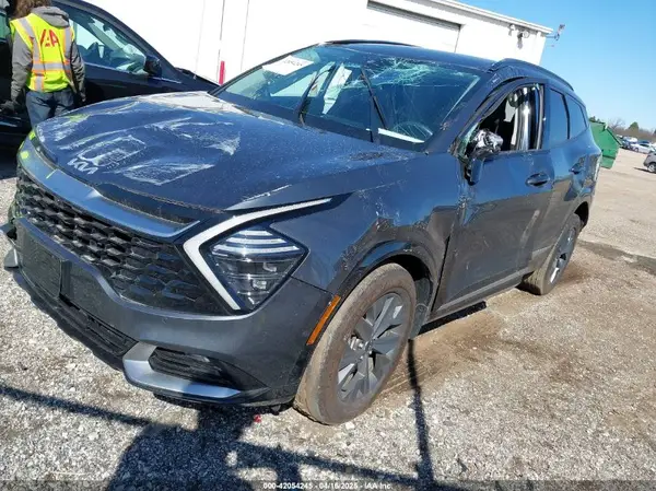 KNDPXCAG0P7060255 2023 KIA SPORTAGE - Image 2