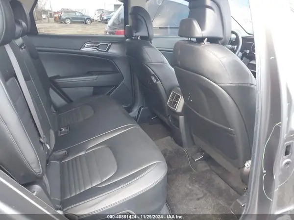 KNDPXCAG1P7045070 2023 KIA SPORTAGE - Image 8