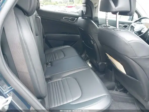 KNDPXCAGXP7011855 2023 KIA SPORTAGE - Image 8