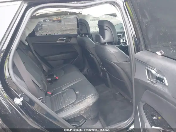 KNDPXCAGXP7020555 2023 KIA SPORTAGE - Image 8