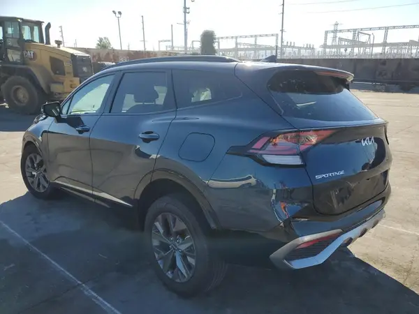 KNDPXCDG5S7181173 2025 KIA SPORTAGE - Image 2
