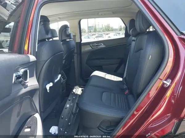 KNDPXCDGXR7172057 2024 KIA SPORTAGE - Image 8