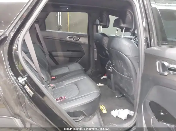 KNDPYDAH2P7060740 2023 KIA SPORTAGE - Image 8