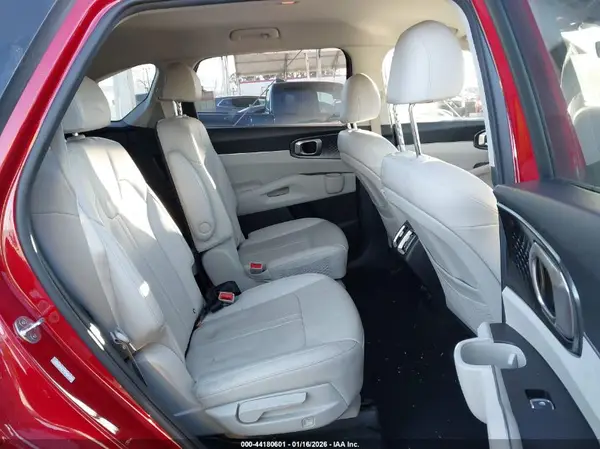 KNDRG4LG2M5033402 2021 KIA SORENTO - Image 8