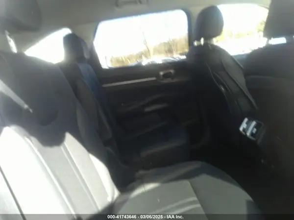 KNDRG4LG3N5120310 2022 KIA SORENTO - Image 8