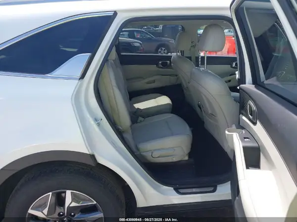 KNDRG4LG9M5033087 2021 KIA SORENTO - Image 8