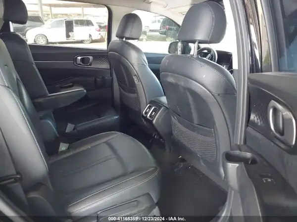 KNDRG4LG9M5061228 2021 KIA SORENTO - Image 8