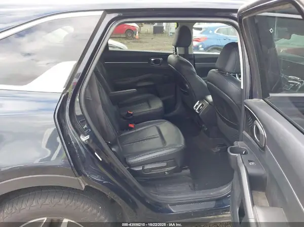 KNDRGDLG6N5122049 2022 KIA SORENTO - Image 8
