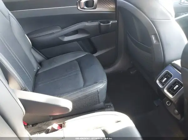 KNDRH4LG0M5045786 2021 KIA SORENTO - Image 8