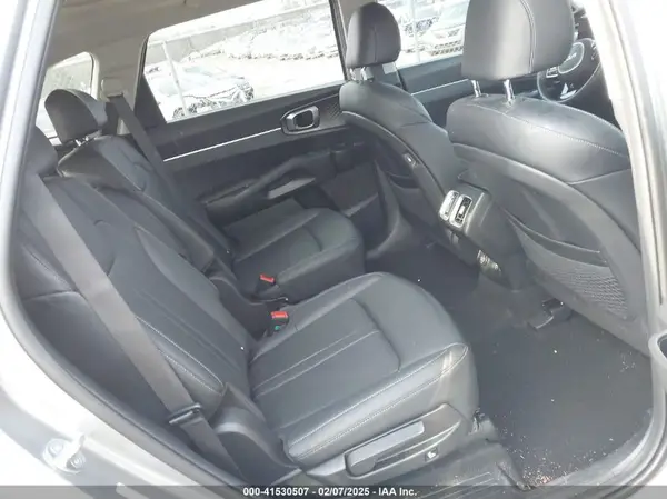 KNDRH4LG2P5173421 2023 KIA SORENTO - Image 8