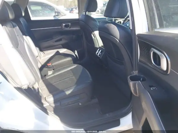 KNDRH4LG7M5050970 2021 KIA SORENTO - Image 8