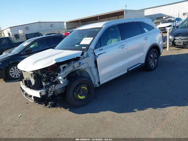 KNDRH4LG8P5175593 2023 KIA SORENTO - Image 2