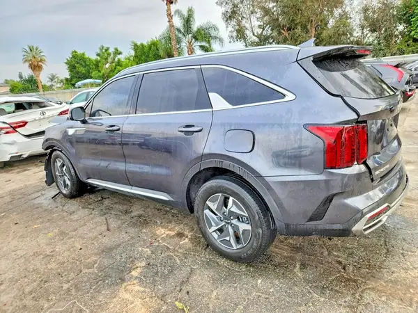 KNDRH4LG9P5184545 2023 KIA SORENTO - Image 2
