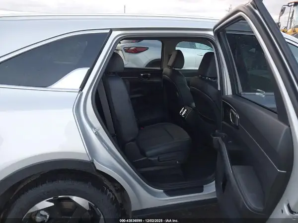 KNDRHDJG3S5396496 2025 KIA SORENTO - Image 8