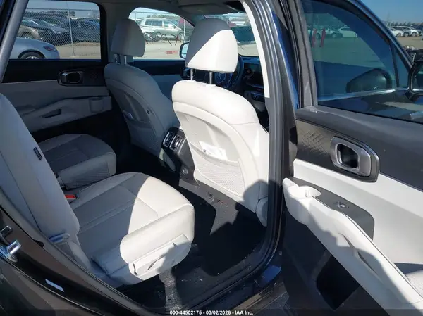 KNDRHDJG4S5295659 2025 KIA SORENTO - Image 8