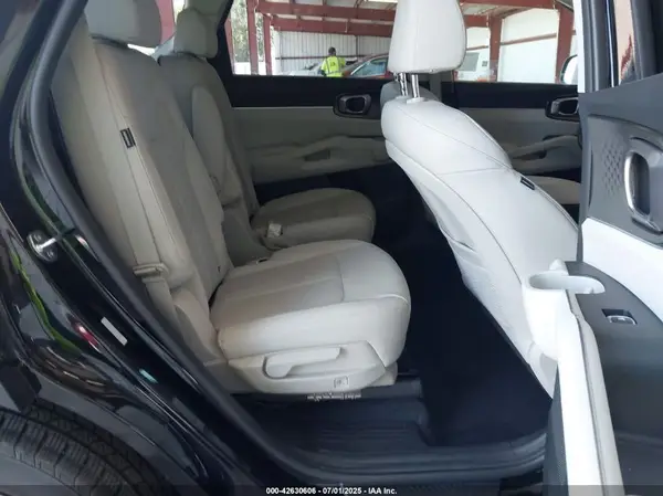 KNDRHDJG7S5340643 2025 KIA SORENTO - Image 8