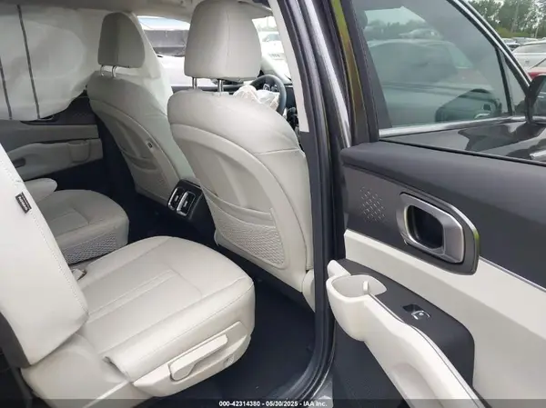 KNDRHDJGXS5308382 2025 KIA SORENTO - Image 8