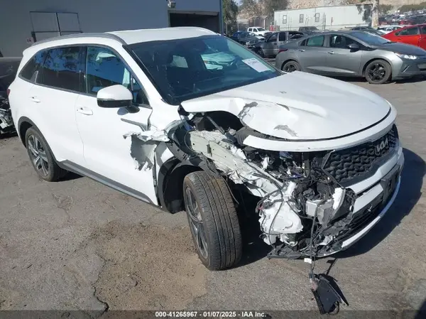 KNDRHDLG0P5164345 2023 KIA SORENTO - Image 1