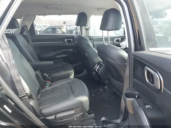 KNDRHDLG0P5173157 2023 KIA SORENTO - Image 8