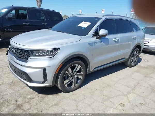 KNDRHDLG0R5248443 2024 KIA SORENTO - Image 2