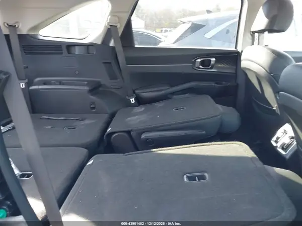 KNDRHDLG1P5209633 2023 KIA SORENTO - Image 8