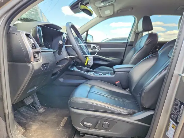 2023 KIA SORENTO auction photo 7