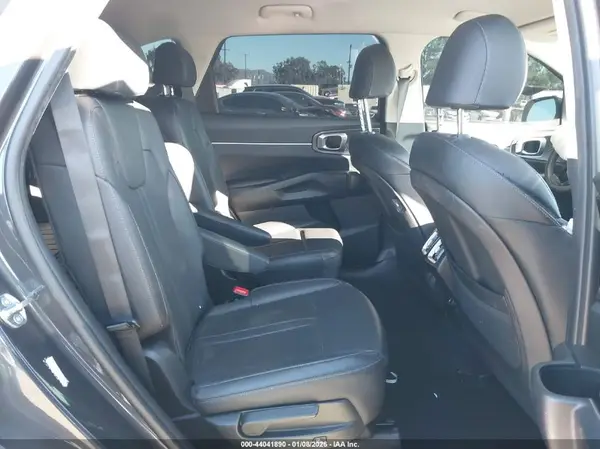 KNDRHDLG7P5187511 2023 KIA SORENTO - Image 8
