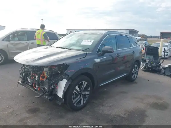 KNDRHDLG7R5259276 2024 KIA SORENTO - Image 2
