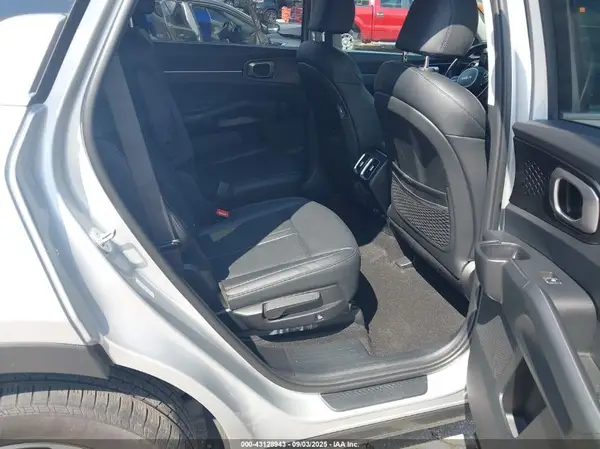 KNDRHDLG8P5159264 2023 KIA SORENTO - Image 8