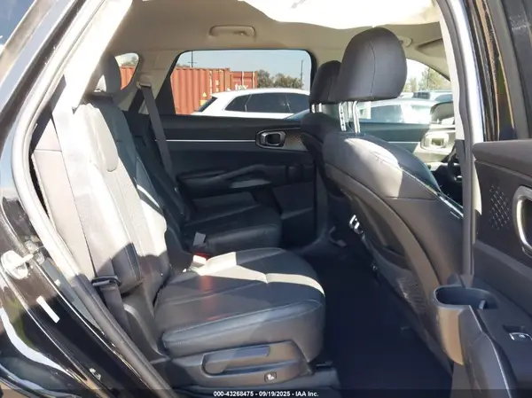KNDRHDLG8P5202484 2023 KIA SORENTO - Image 8