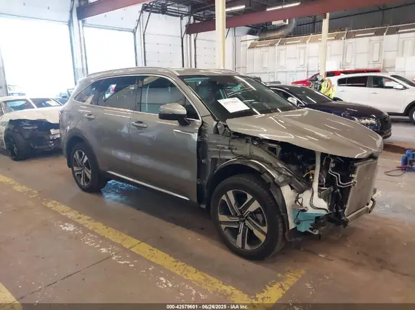 KNDRHDLG8P5226963 2023 KIA SORENTO - Image 1