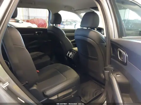 KNDRHDLG8P5226963 2023 KIA SORENTO - Image 8