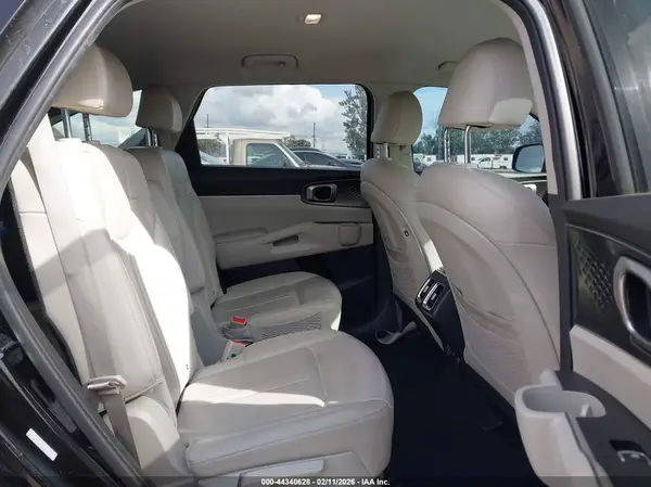 KNDRHDLG9R5259649 2024 KIA SORENTO - Image 8