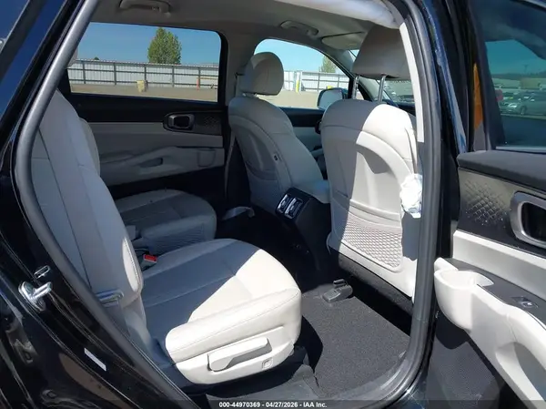 KNDRHDLGXP5175790 2023 KIA SORENTO - Image 8
